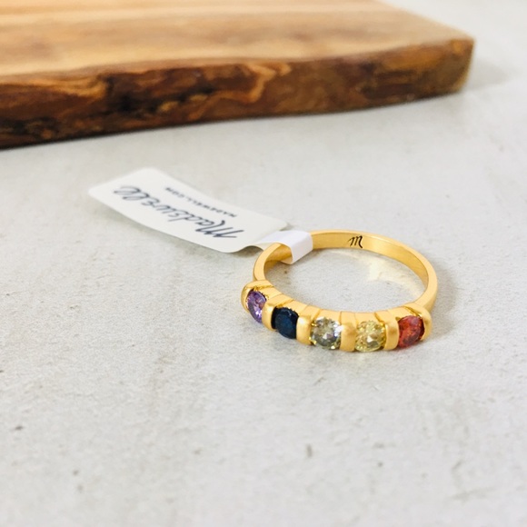 🌈 MADEWELL Rainbow Crystal Ring - Picture 4 of 5